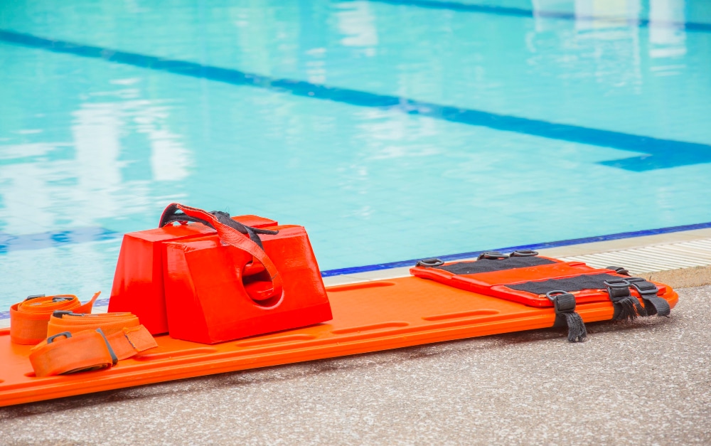 Les équipements indispensables pour une piscine privée